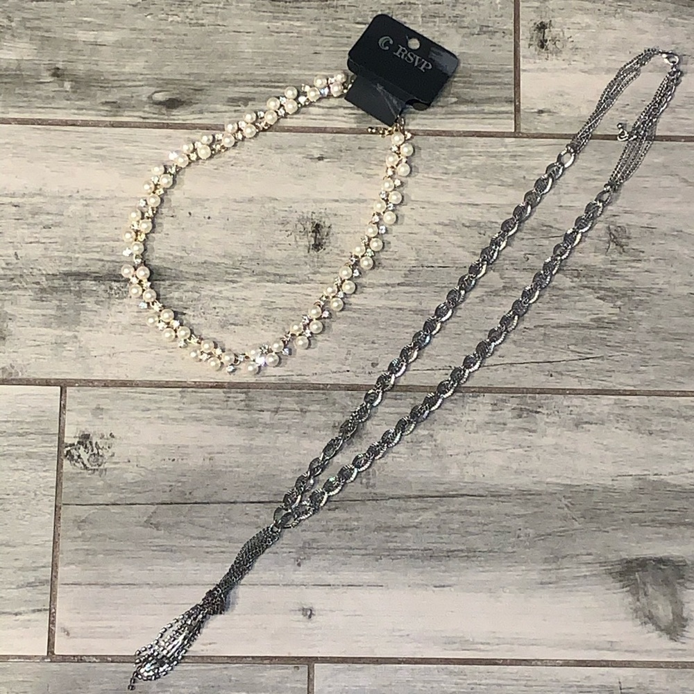 🍍Set of 2 Necklaces Faux Pearl Silver Gold NWT
